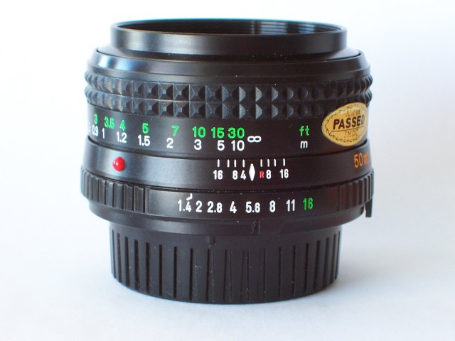 mdii50mm14side.jpg